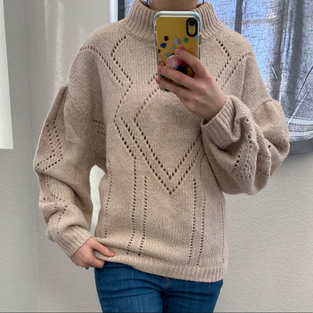 Wide sleeve beige sweater